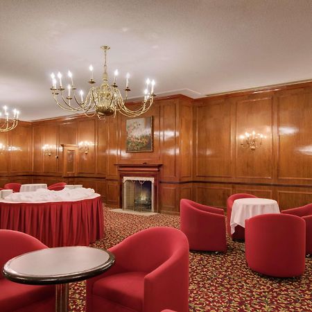Hotel Doubletree By Hilton Londra Interno foto