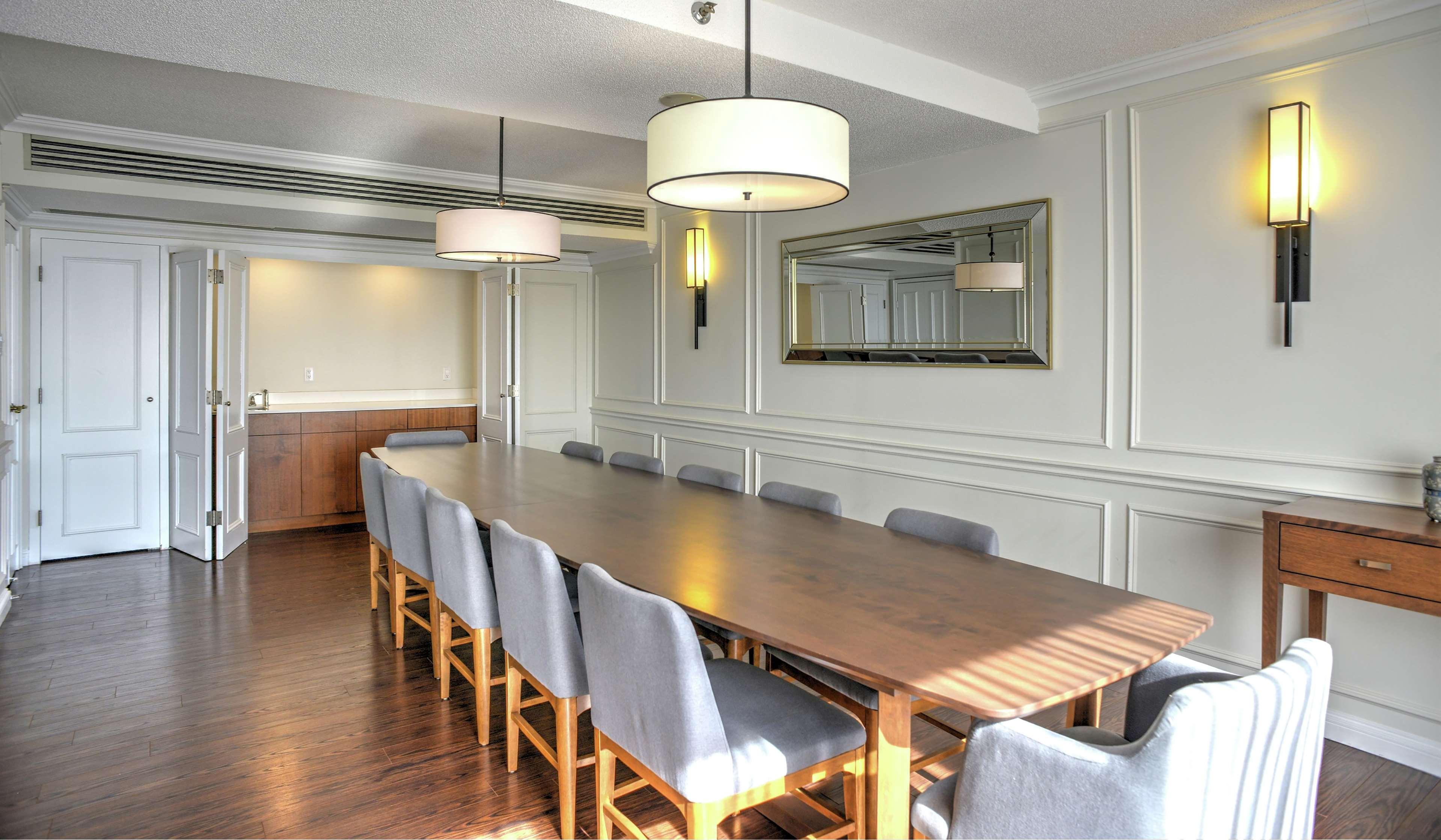 Hotel Doubletree By Hilton Londra Esterno foto