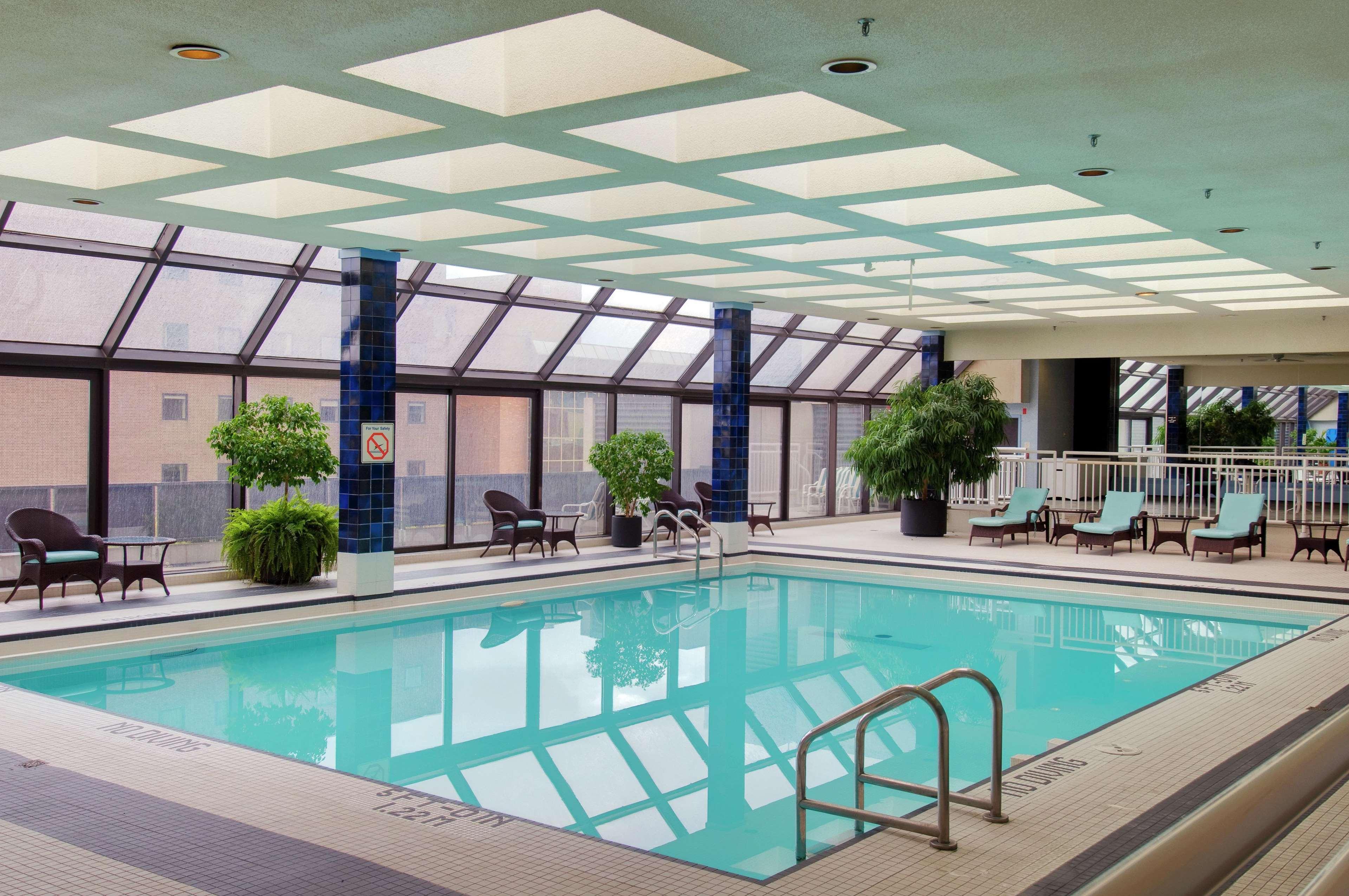 Hotel Doubletree By Hilton Londra Esterno foto