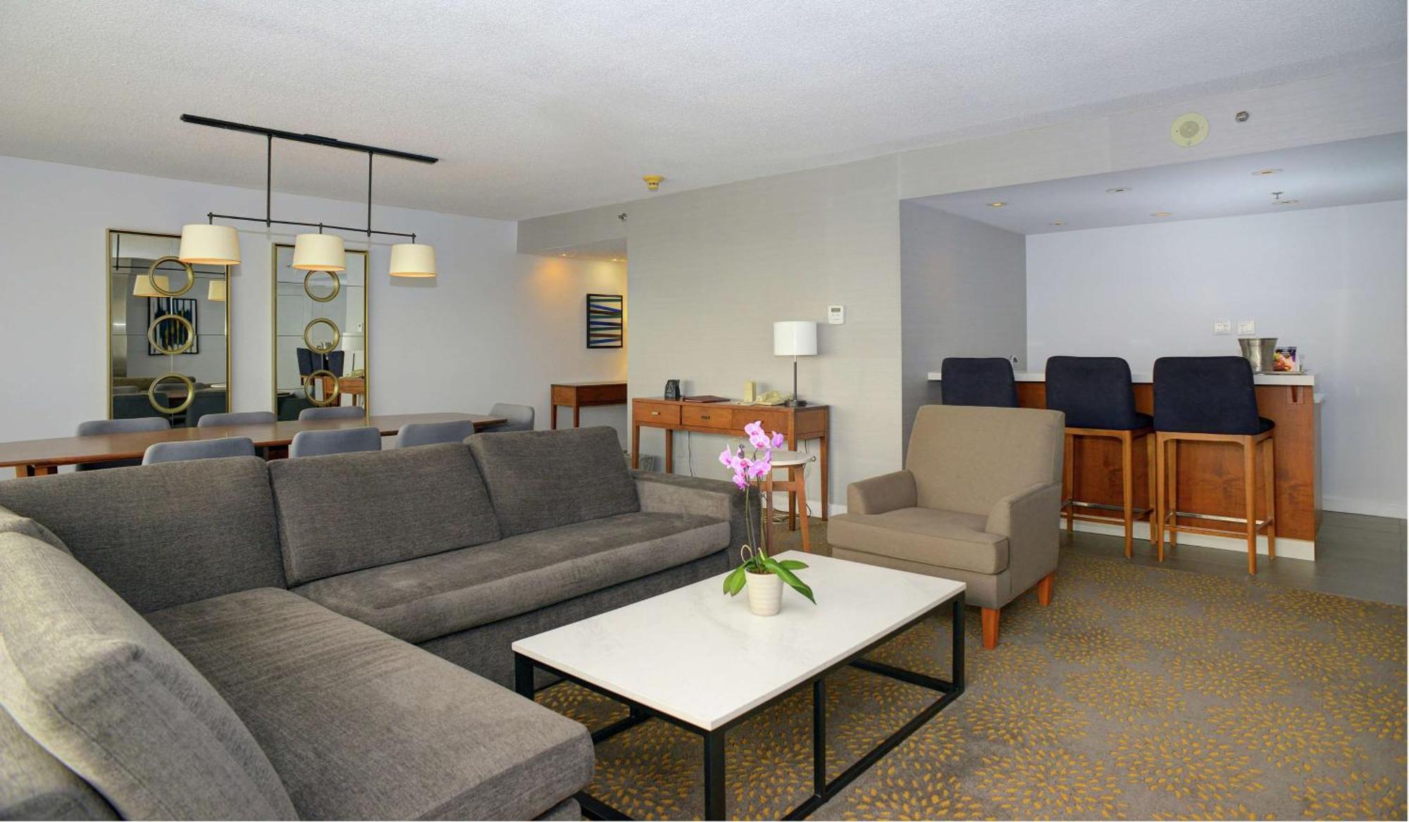 Hotel Doubletree By Hilton Londra Esterno foto