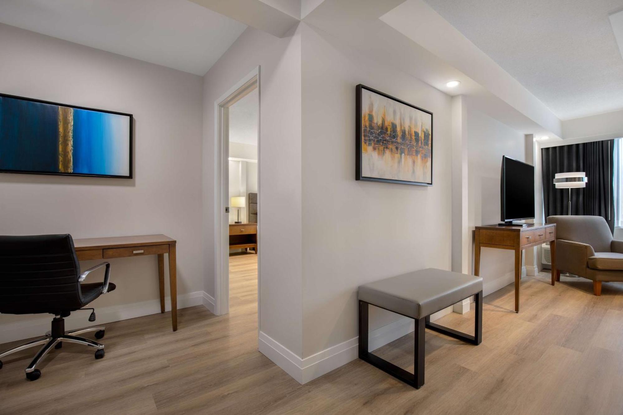 Hotel Doubletree By Hilton Londra Esterno foto